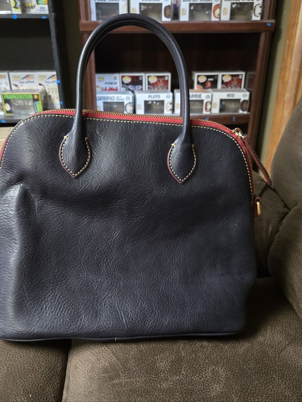 Like New Dooney And Bourke - Picture 3 of 6